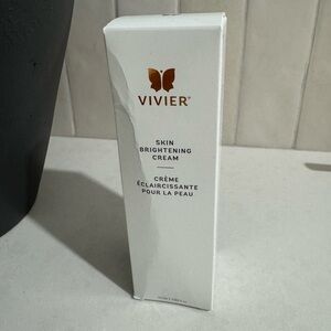 Vivier Skin Brightening Cream - White & Gold Box